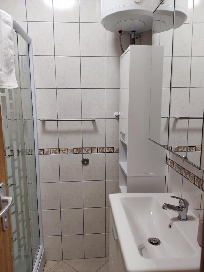 Apartmani Ima 로바니스카 외부 사진