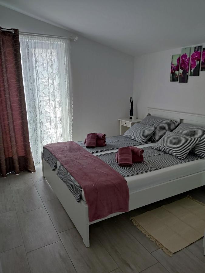 Apartmani Ima 로바니스카 외부 사진