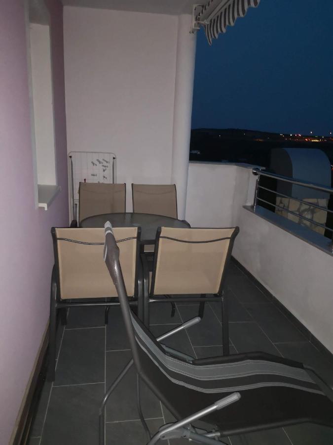 Apartmani Ima 로바니스카 외부 사진